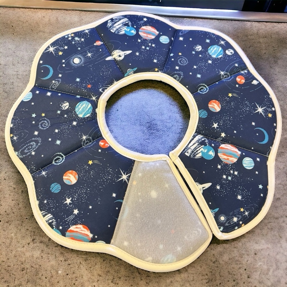 New Elizabethan Soft Dog Collar with Velcro Close - Galactic Design, Small, NWOT - Picture 6 of 7